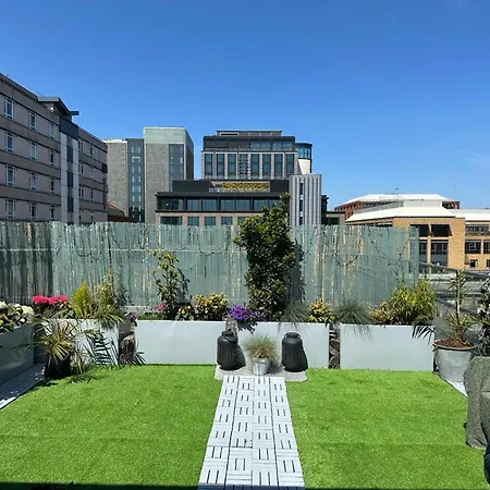 Lägenhet Unique Penthouse With Jacuzzi & Garden