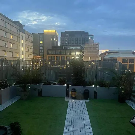 Unique Penthouse With Jacuzzi & Garden *